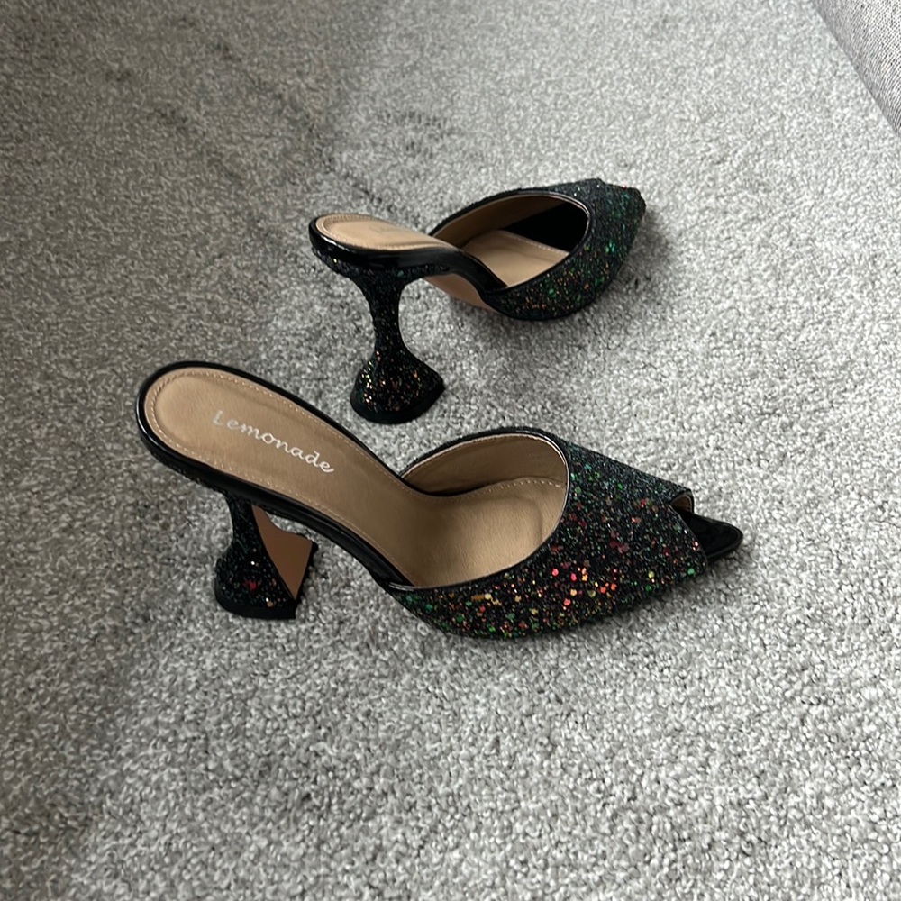 Lemon Black Heels with Sculptural Kitten Heel